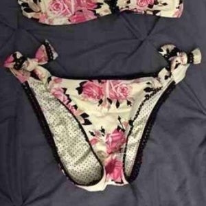 Betsey Johnson Floral  Bikini Bottoms