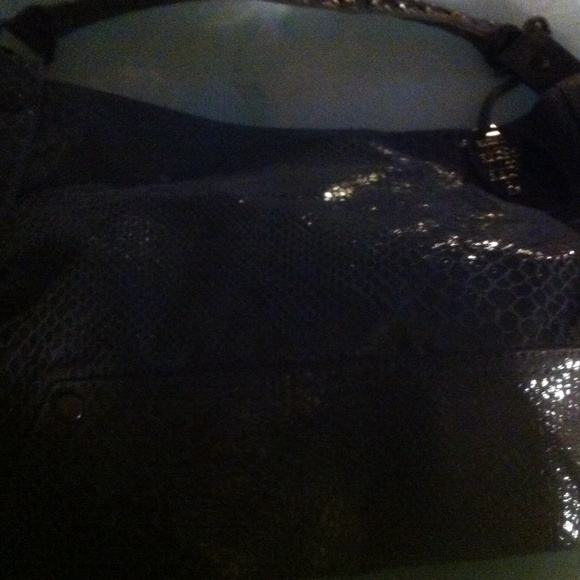 Kenneth Cole reaction purse