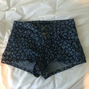 Floral high wasted shorts
