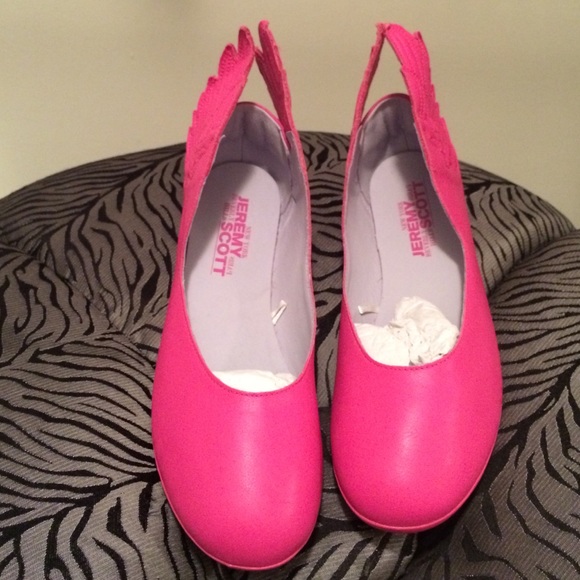 Adidas ballerina wings 8