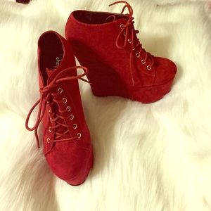 ❌SOLD❌ Red lace up wedges