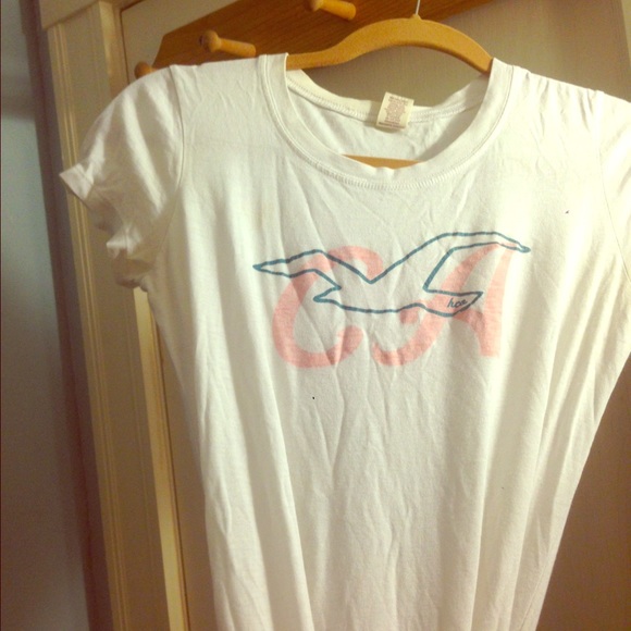 Hollister Tee
