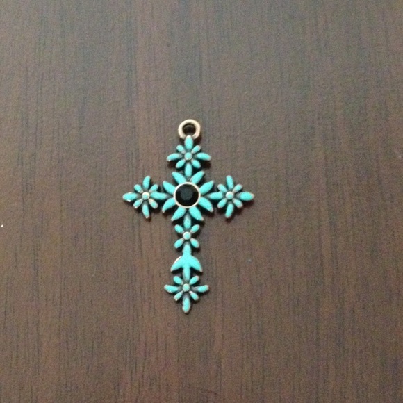 Cross charm - Picture 1 of 1