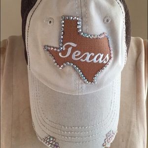 University of Texas baseball hat! Go Horns! 💗