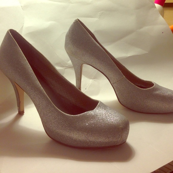 Madden Girl glitter pumps