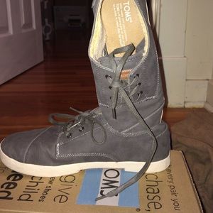 grey synth leather paseo toms