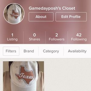 Please follow my other closet! 💗💗💗