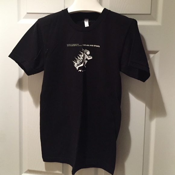 T-shirt - Picture 2 of 3