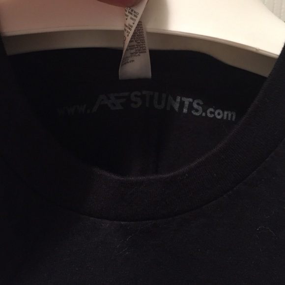 T-shirt - Picture 3 of 3