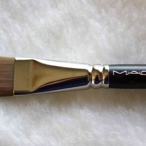Mac brush
