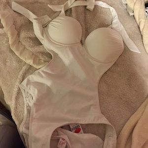 all white push up MONOKINI