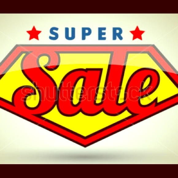 🚨SALE🚨Purses Totes , shoes , and more ...