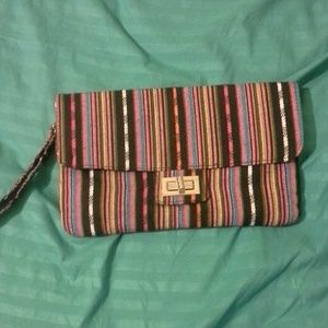 Fun cloth clutch