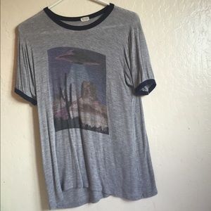 Brandy Melville (John Galt) UFO Ringer Tee