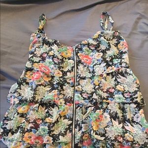 FOREVER 21 Ruffled Tank