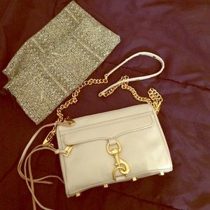 Don't miss out on this rebecca minkoff mini mac!