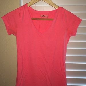 pink Hollister t-shirt, size xs