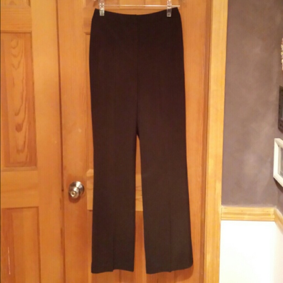 NWT! Signature by Larry Levine pant suit- sz 8 - Picture 3 of 4