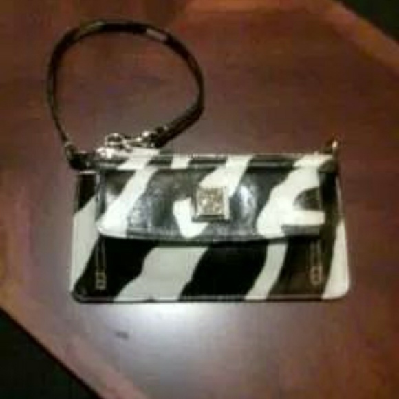 Leather wristlet