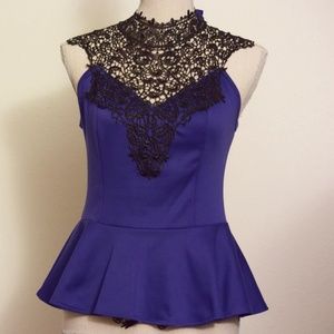 Lace sleeveless tie-back crochet neck top