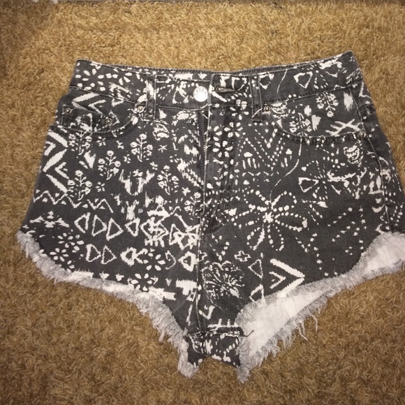 BDG high waisted shorts - Picture 1 of 2
