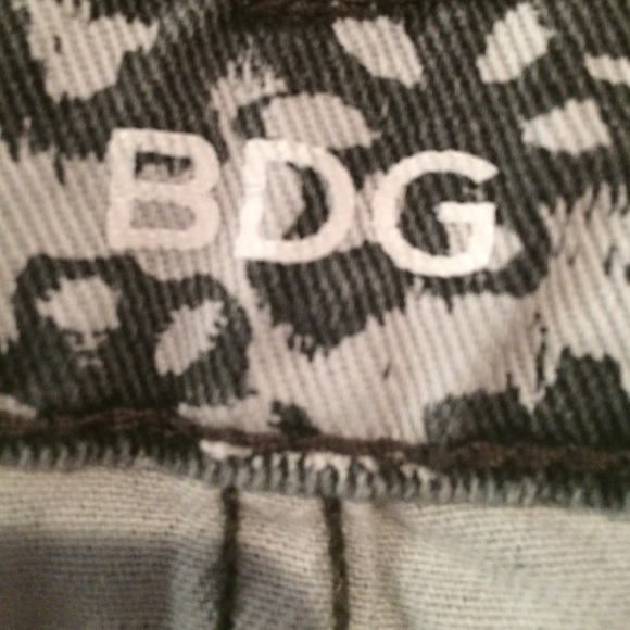 BDG high waisted shorts - Picture 2 of 2