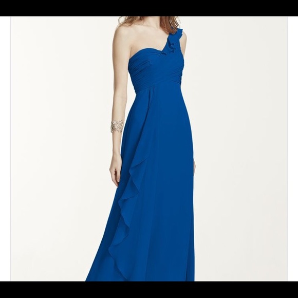 Blue one shoulder chiffon dress with slit 👗