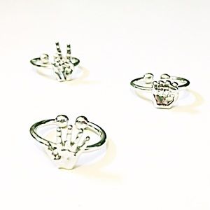 Starlet Fever Jewelry - 💍 Silver RPS Hands Midi Ring Trio ✊✌️✋ Starlet Fever Jewelry - 💍 Silver RPS Hands Midi Ring Trio ✊✌️✋