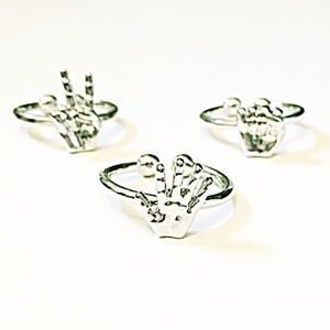 Starlet Fever Jewelry - 💍 Silver RPS Hands Midi Ring Trio ✊✌️✋ Starlet Fever Jewelry - 💍 Silver RPS Hands Midi Ring Trio ✊✌️✋