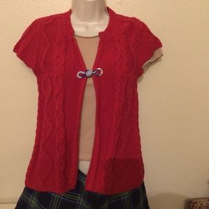 Red cable knit sweater short sleeve S-M