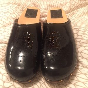 Tory Burch clogs