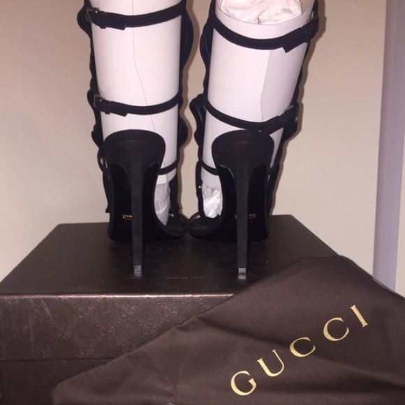 ❗️SOLD GUCCI Fringe Sandals Black 36.5 - Picture 2 of 4