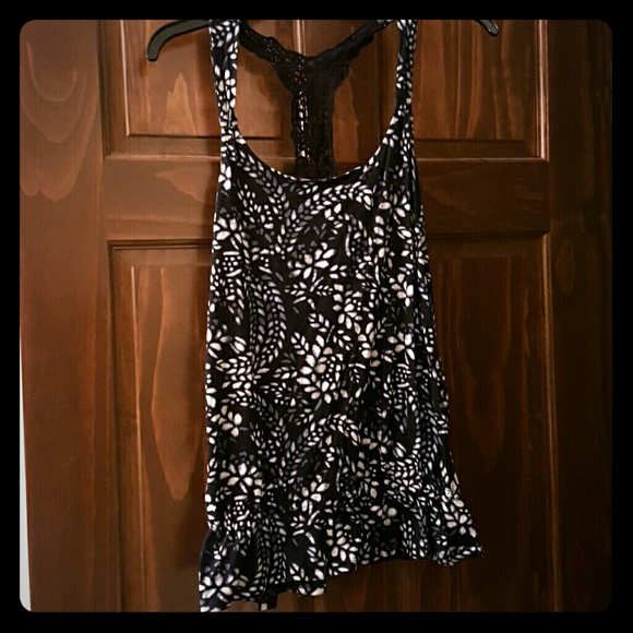 Black & White Express Tank Top