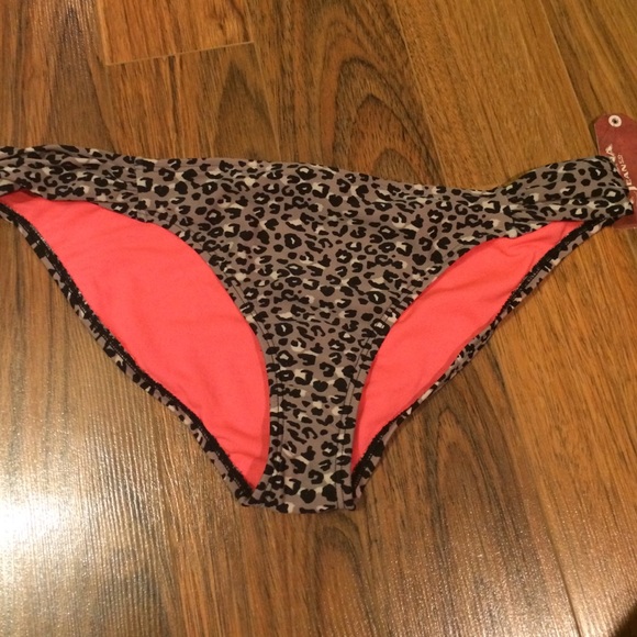 Bikini bottoms