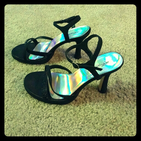 Black classy shoes