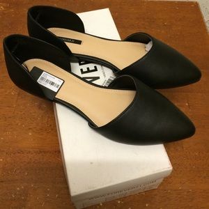 ✖️SOLD!!!✖️Forever 21 pointed toe flats in black