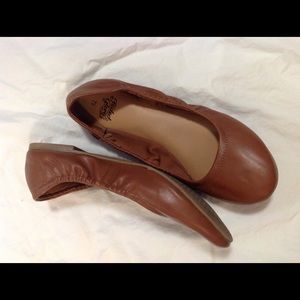 Brown Flexible Flats