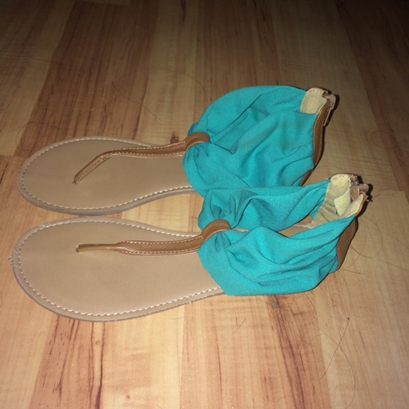 Brown&green sandals - Picture 1 of 2