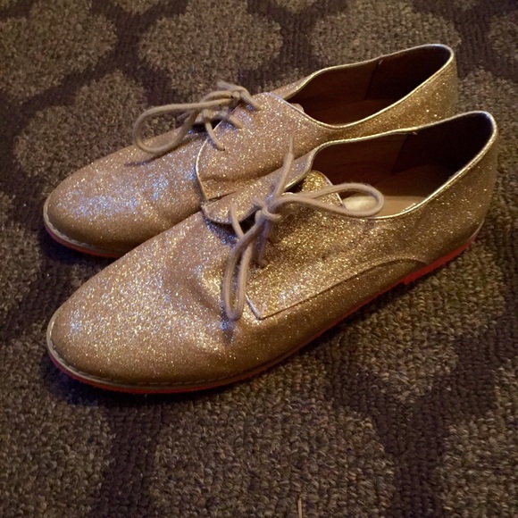 NWOT Trendy Gold Glitter Oxfords ✨ SZ 11 MMO