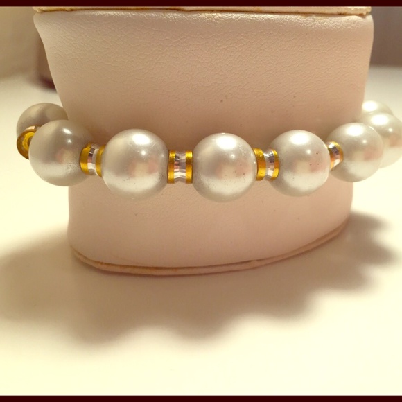 Pearl Bracelet