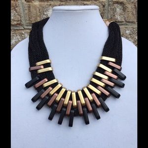 Mesh statement necklace