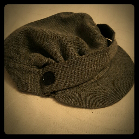 Gray hat
