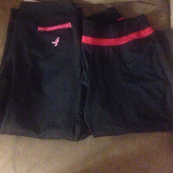 2 pair of work out capris