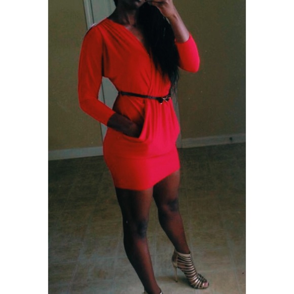 Smoking Hott, classy, little red dress