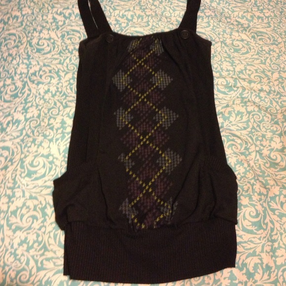 Black top with colors on the front