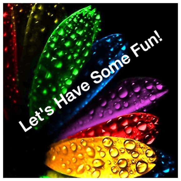 ✨💕I'm Co-Hosting my 1St Poshmark Party!! 💕✨ - Picture 4 of 4