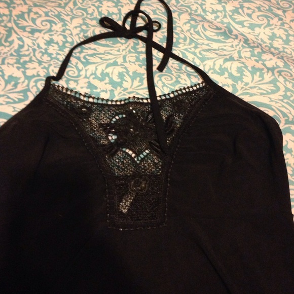 Black halter top - Picture 2 of 2