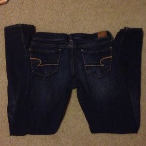 Dark wash American eagle jeans