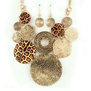 Leopard Print ChunkyNecklace & Earring Set