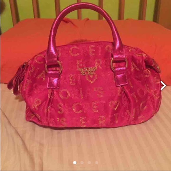🎉NEW Victoria's Secret cosmetic bag!